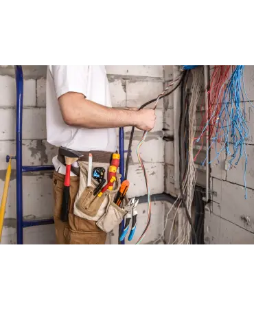 Eski Binalarda Elektrik Tesisatı Yenilemenin Önemi | Güvenlik ve Konfor